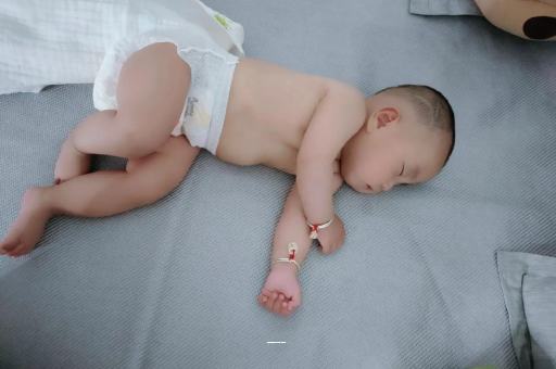 章丘孕妇肚子一跳一跳